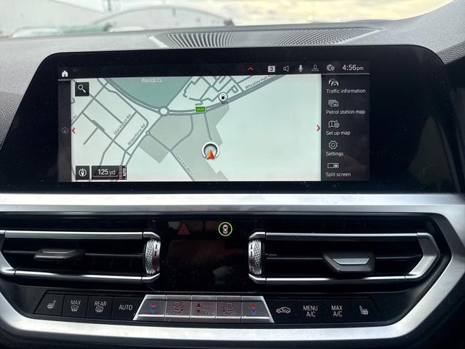 BMW 3 Series Photo 14