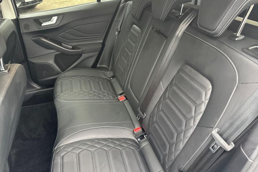 Ford FOCUS Photo autoimg-908af1a892f01975ef16c87e6e7132be0faa0fe1.jpg