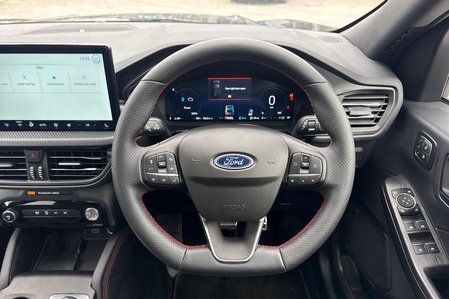 Ford KUGA Photo autoimg-908f9aa19bb99d82db77e61958f84df3b3b08609.jpg