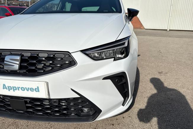 SEAT Ibiza Photo 29