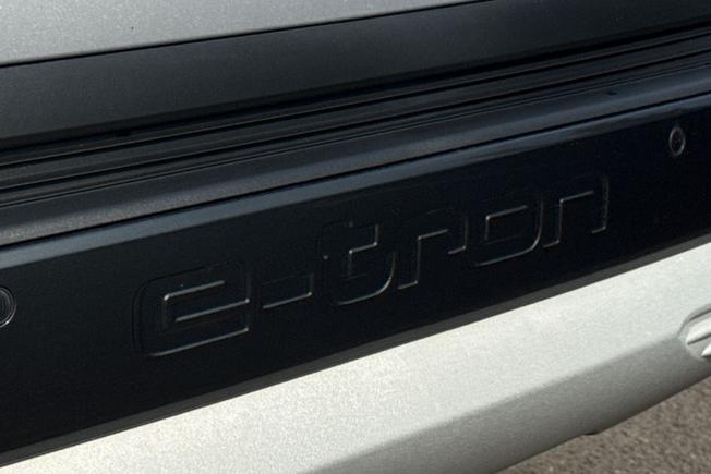 AUDI Q4 E-Tron Photo 49