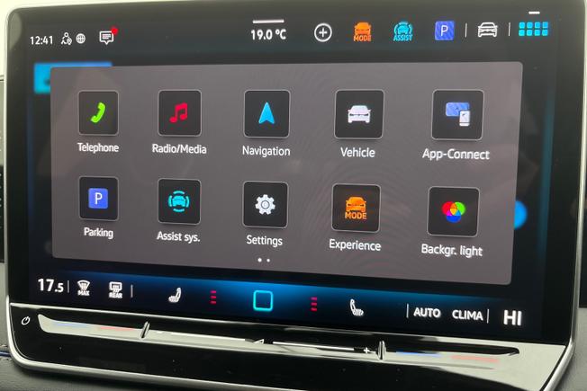 VOLKSWAGEN Tiguan Photo 23