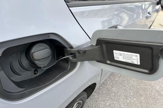 Volkswagen Golf Photo autoimg-9098aaf5972a087d735fe36dda06679b8a170bb3.jpg