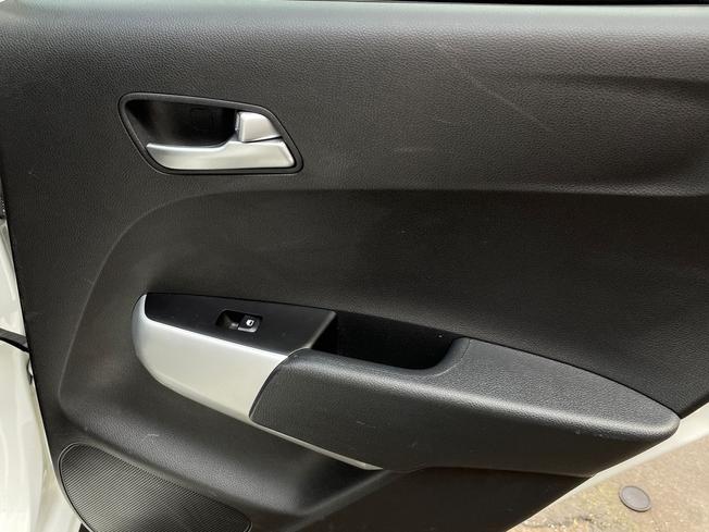 KIA Picanto Photo 32
