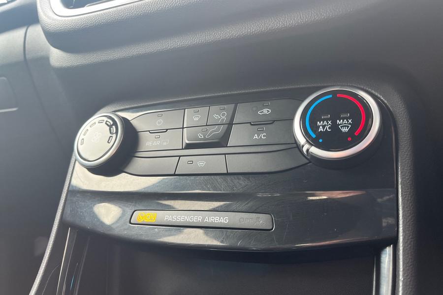 Ford PUMA Photo autoimg-909f04f3960a9803b69037c971695139aa04aad7.jpg
