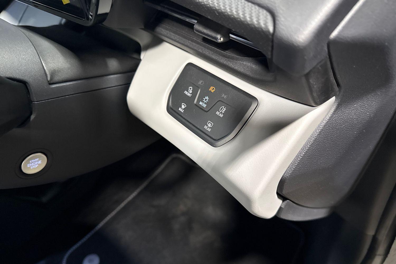 Ford Explorer Photo 24
