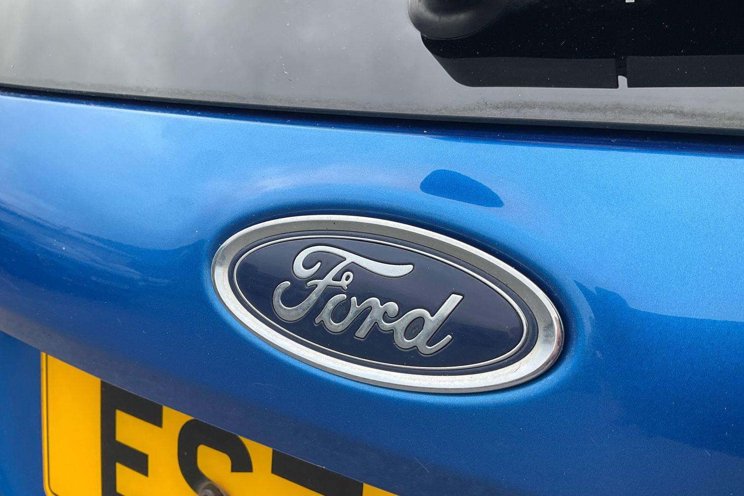 Ford FIESTA Photo 39