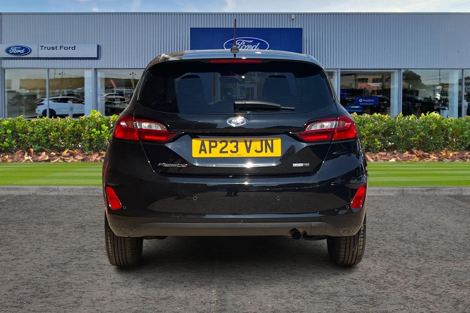 Ford FIESTA Photo 6
