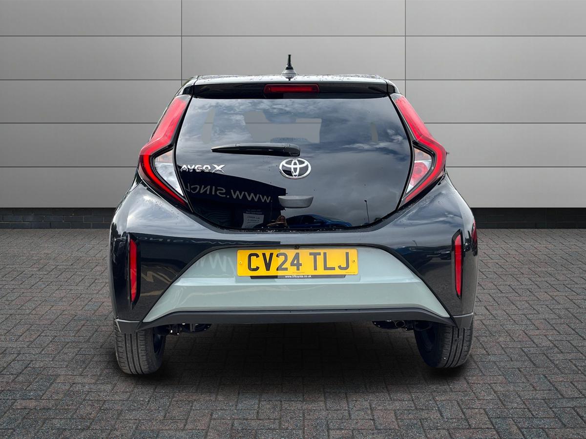Toyota Aygo X Photo 6