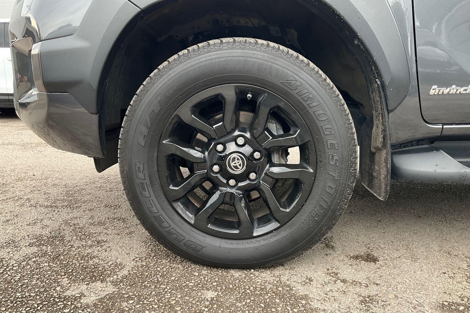 Toyota Hilux Photo 8