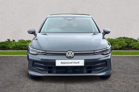 Volkswagen Golf Photo autoimg-90b2b1782d75848bb7d9396269c304e694deb67d.jpg