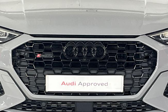 AUDI RS Q3 Photo 39