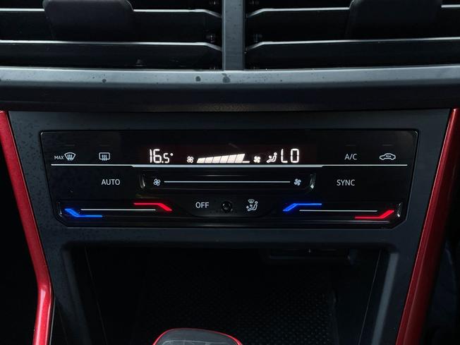 VOLKSWAGEN Polo Photo 43