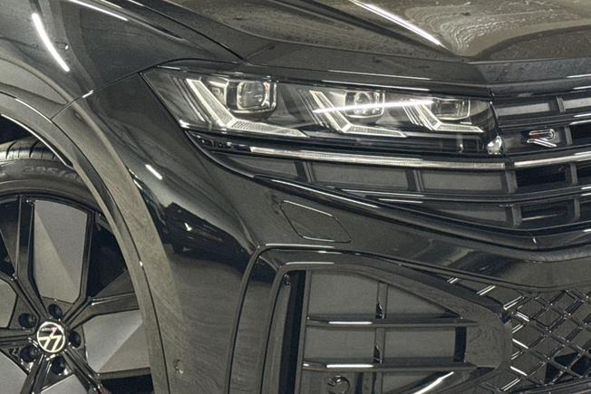 VOLKSWAGEN Touareg Photo 19