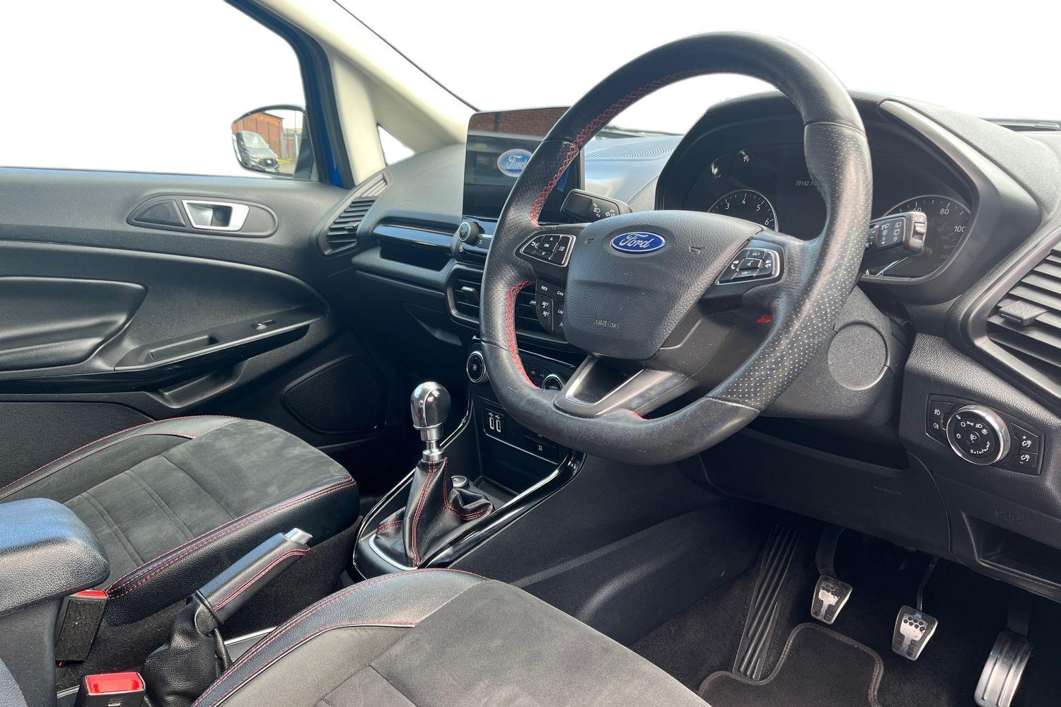 Ford ECOSPORT Photo 8