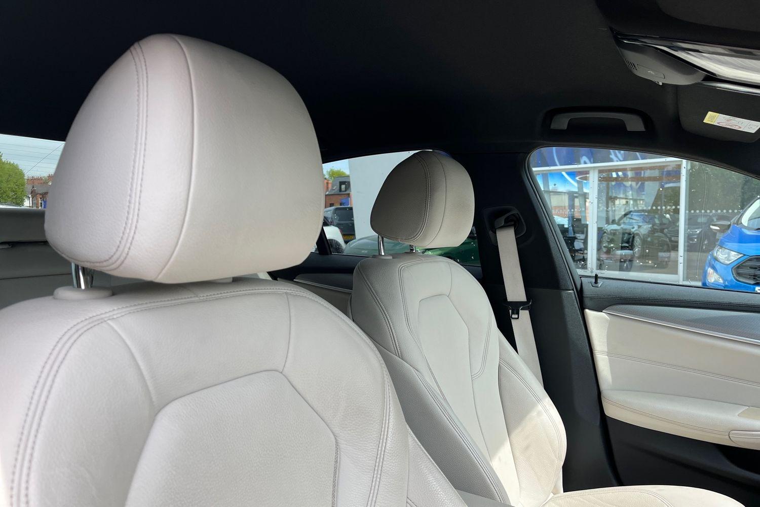 BMW 5 SERIES Photo 16