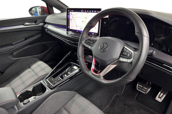 VOLKSWAGEN Golf Photo 6