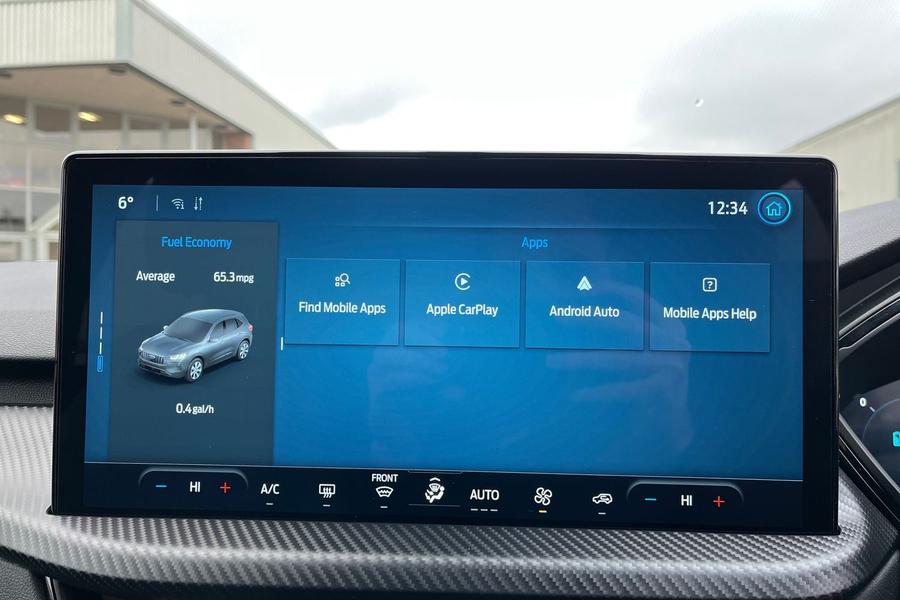 Ford Kuga Photo autoimg-90c2e9619a00f336905c121c5b0fd81a9efd84d6.jpg