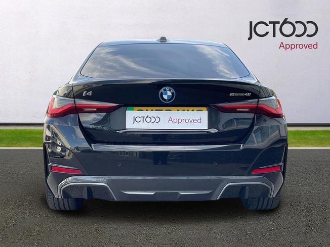 BMW I4 Photo 7