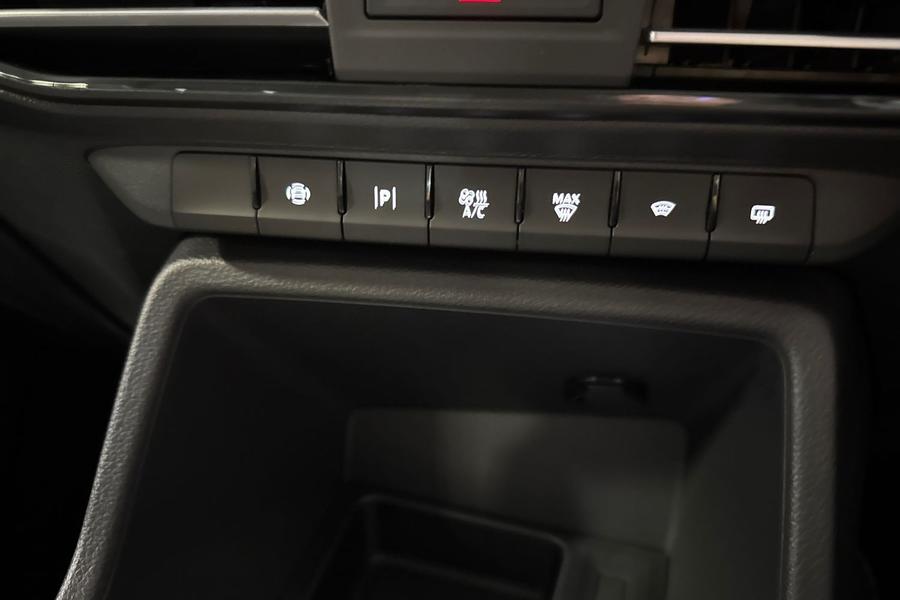 Ford Tourneo Connect Photo autoimg-90cee506f9b69c1ceccff57771e21f8e9151b784.jpg