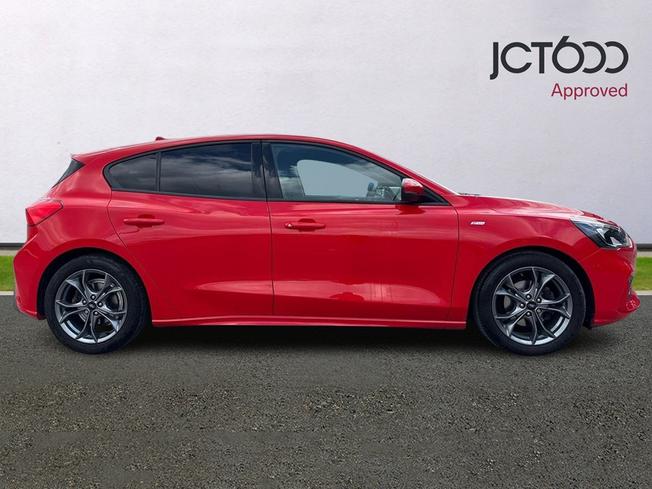 FORD Focus Photo 4