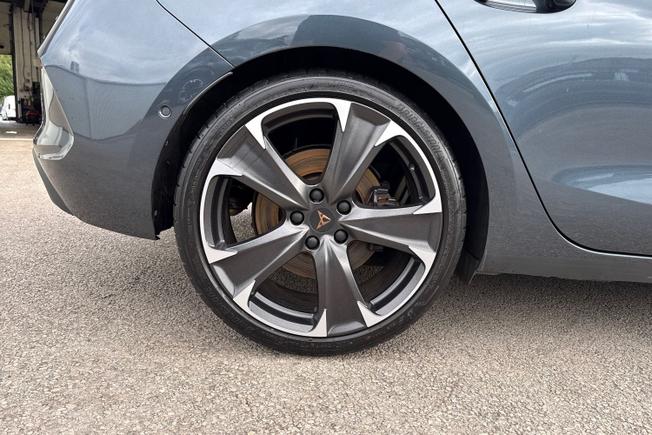 CUPRA Leon Photo 21