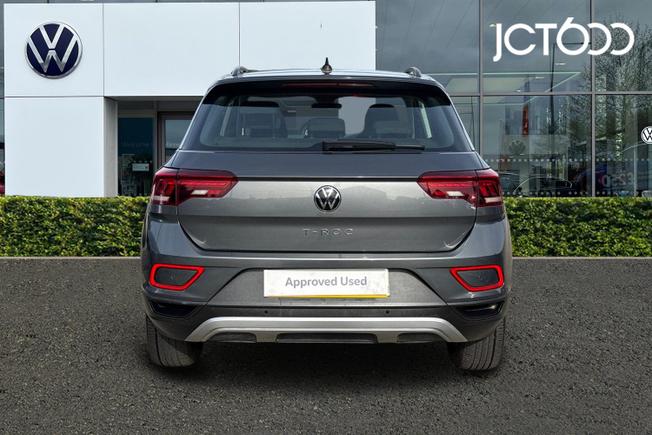 VOLKSWAGEN T-Roc Photo 7