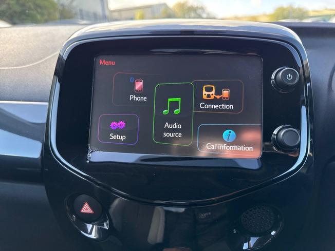TOYOTA Aygo Photo 13