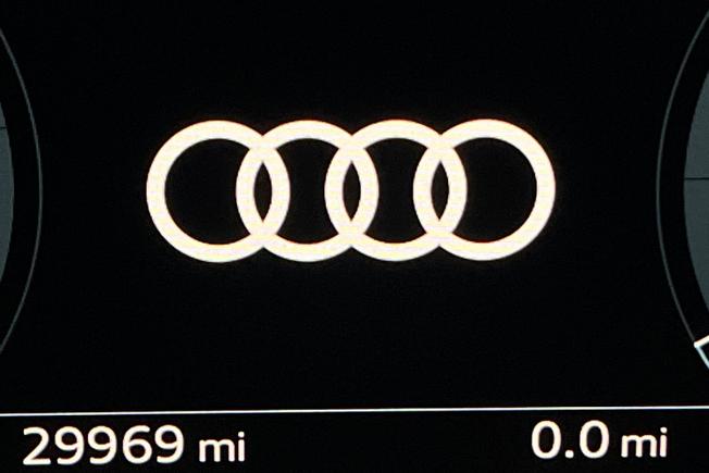 AUDI Q3 Photo 15