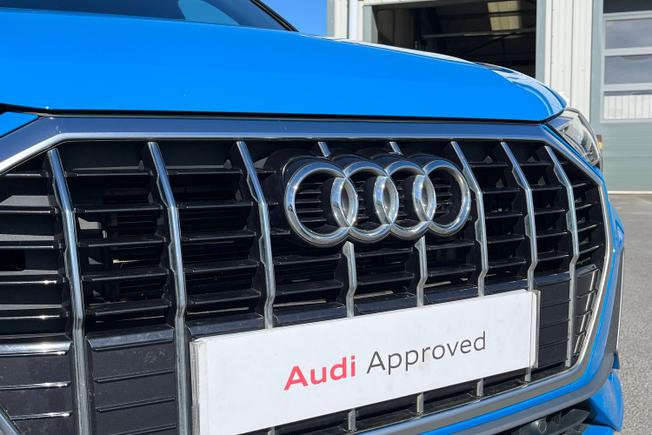 AUDI Q3 Photo 24
