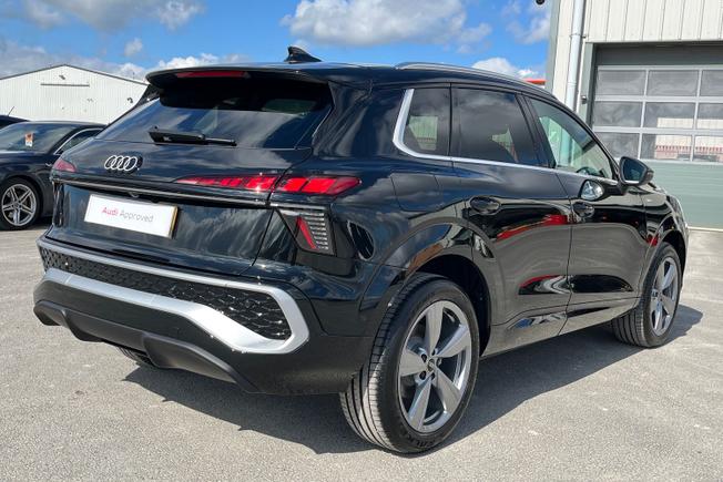 AUDI Q3 Photo 56