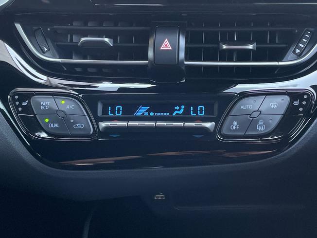 TOYOTA C-Hr Photo 42
