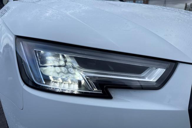 AUDI A4 Avant Photo 19