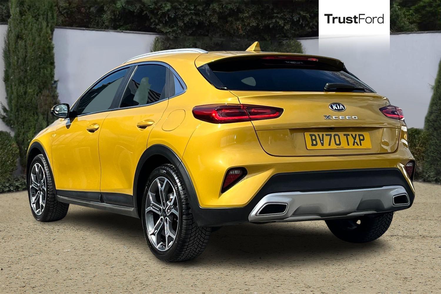 Kia XCEED Photo 1