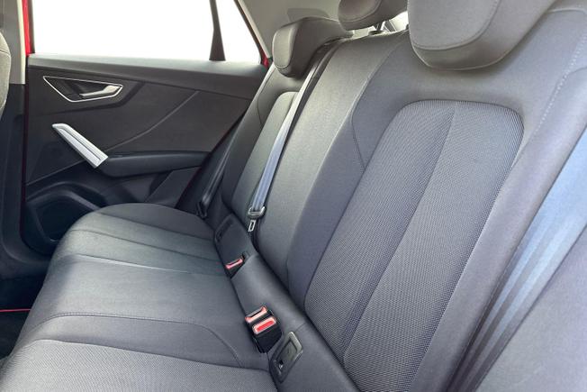 Audi Q2 Photo 9