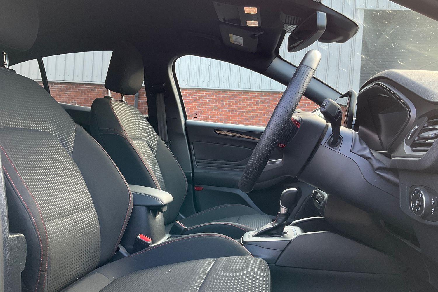 Ford Focus Photo 16