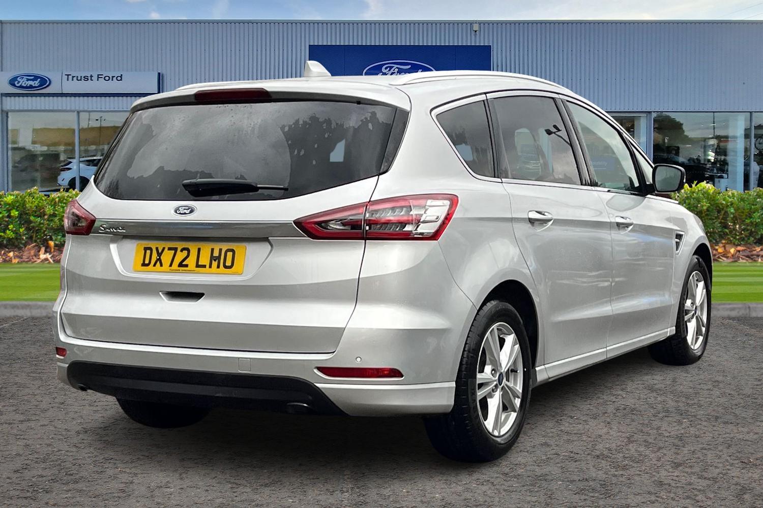 Ford S-MAX Photo 3