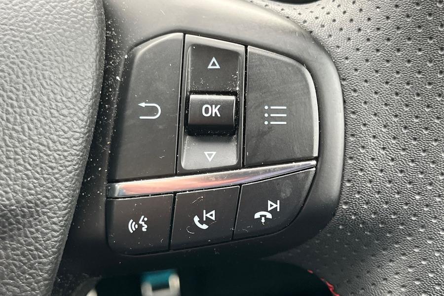 Ford KUGA Photo autoimg-90ec540ded89e556734cdcf87a3c6896c03498f0.jpg