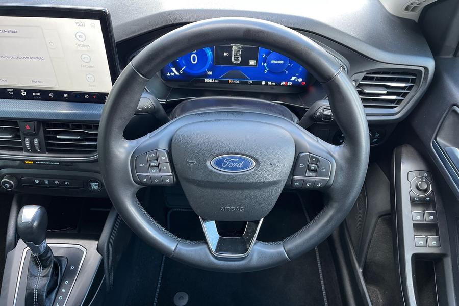 Ford FOCUS Photo autoimg-90eed05e6eb34bdaee068d176c2e9dfe28e0c47c.jpg