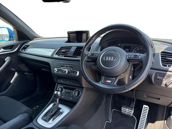 AUDI Q3 Photo 6