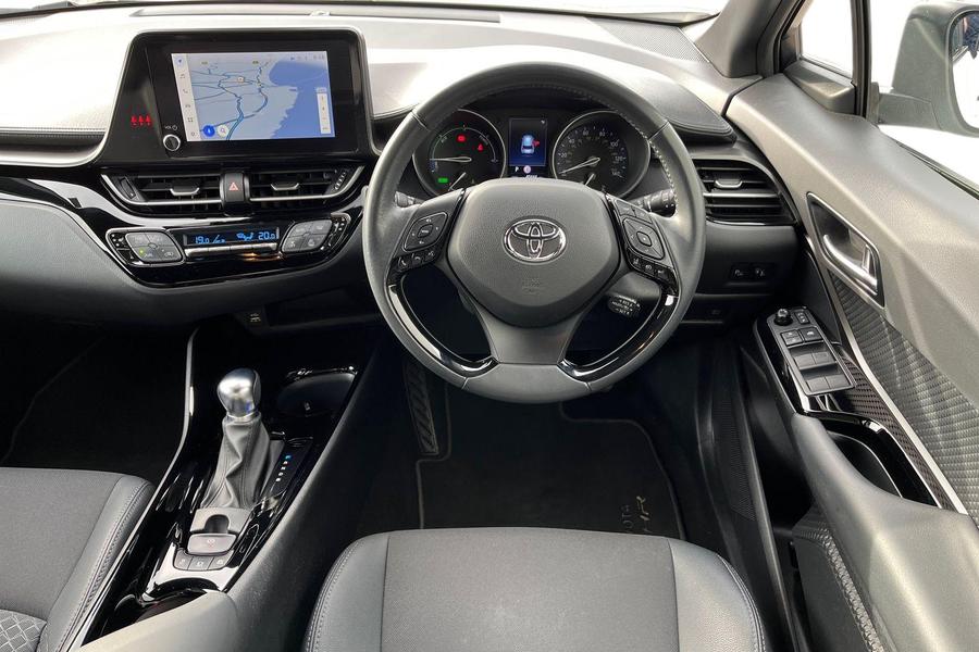 Toyota C-HR Photo autoimg-90effe3c6b5ddafa71a864ba5e5d2680a253ec9c.jpg