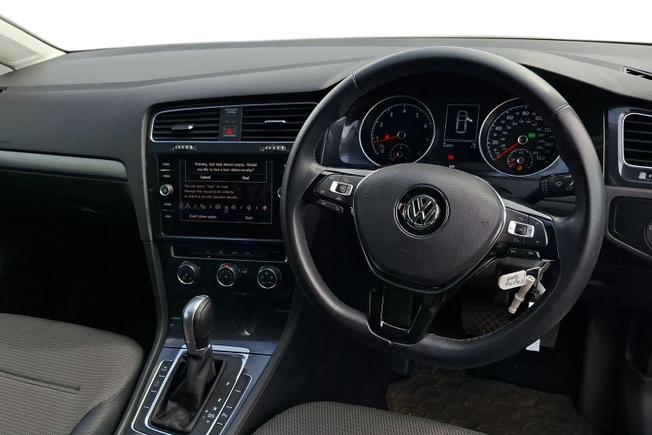 VOLKSWAGEN Golf Photo 11