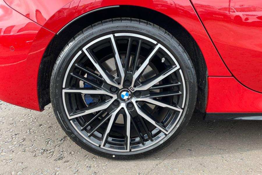 BMW 1 Series Photo autoimg-90f5159544d5fc4e10fa5f4fbe93fb4225adfb4f.jpg