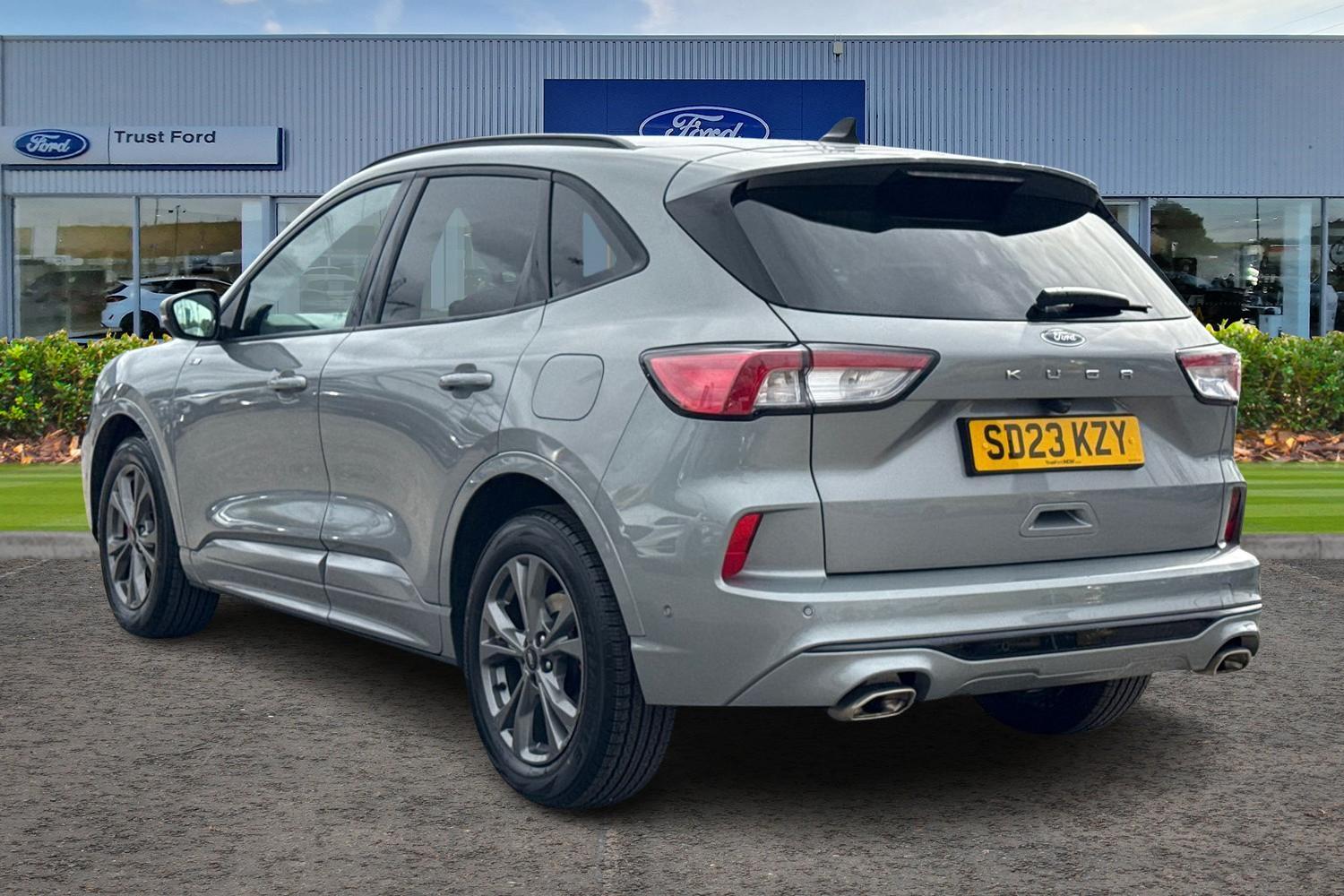 Ford KUGA Photo 1