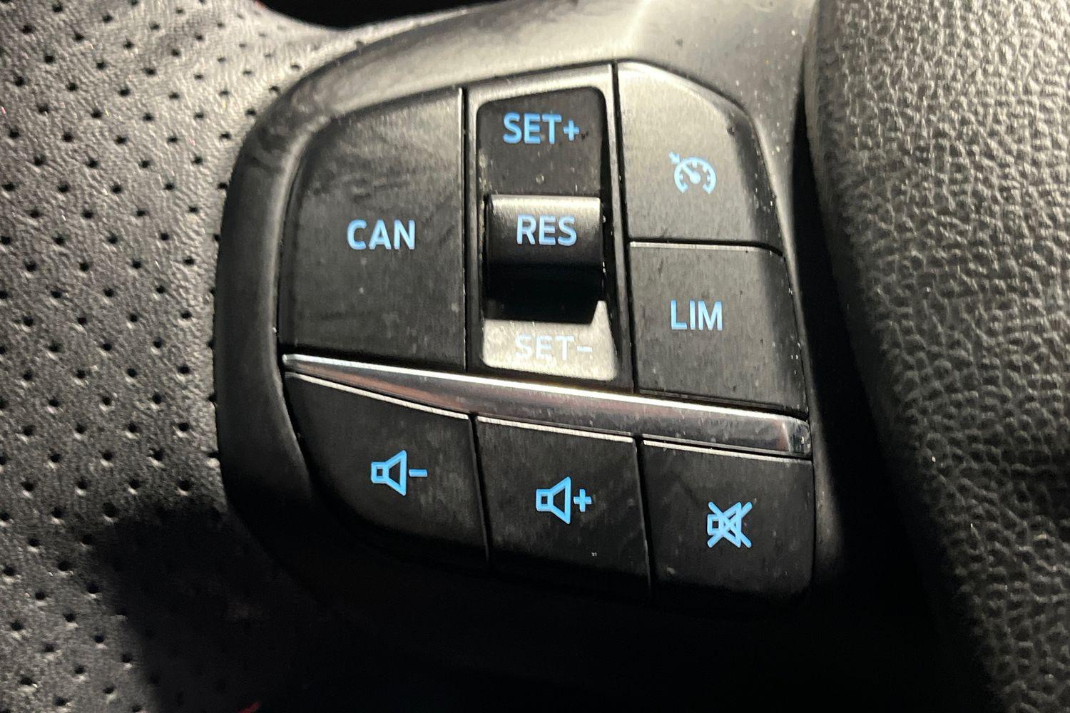 Ford FOCUS Photo 38