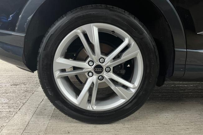 AUDI Q3 Photo 5