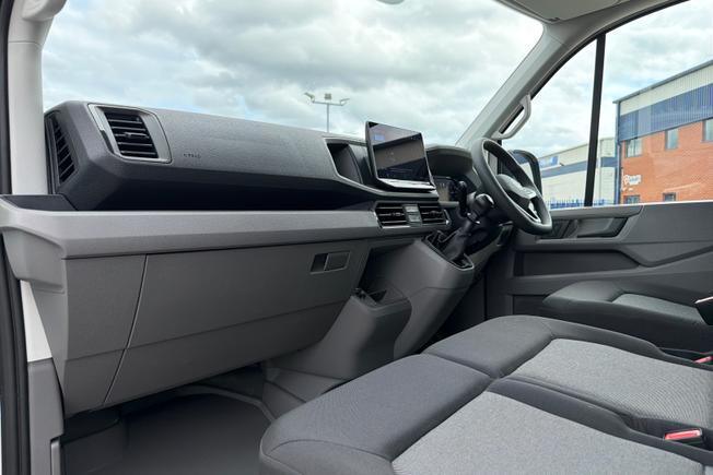VOLKSWAGEN Crafter Photo 45