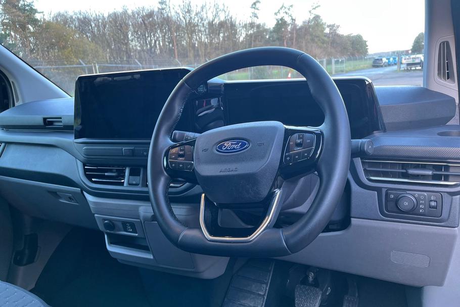 Used Ford TRANSIT CUSTOM 13