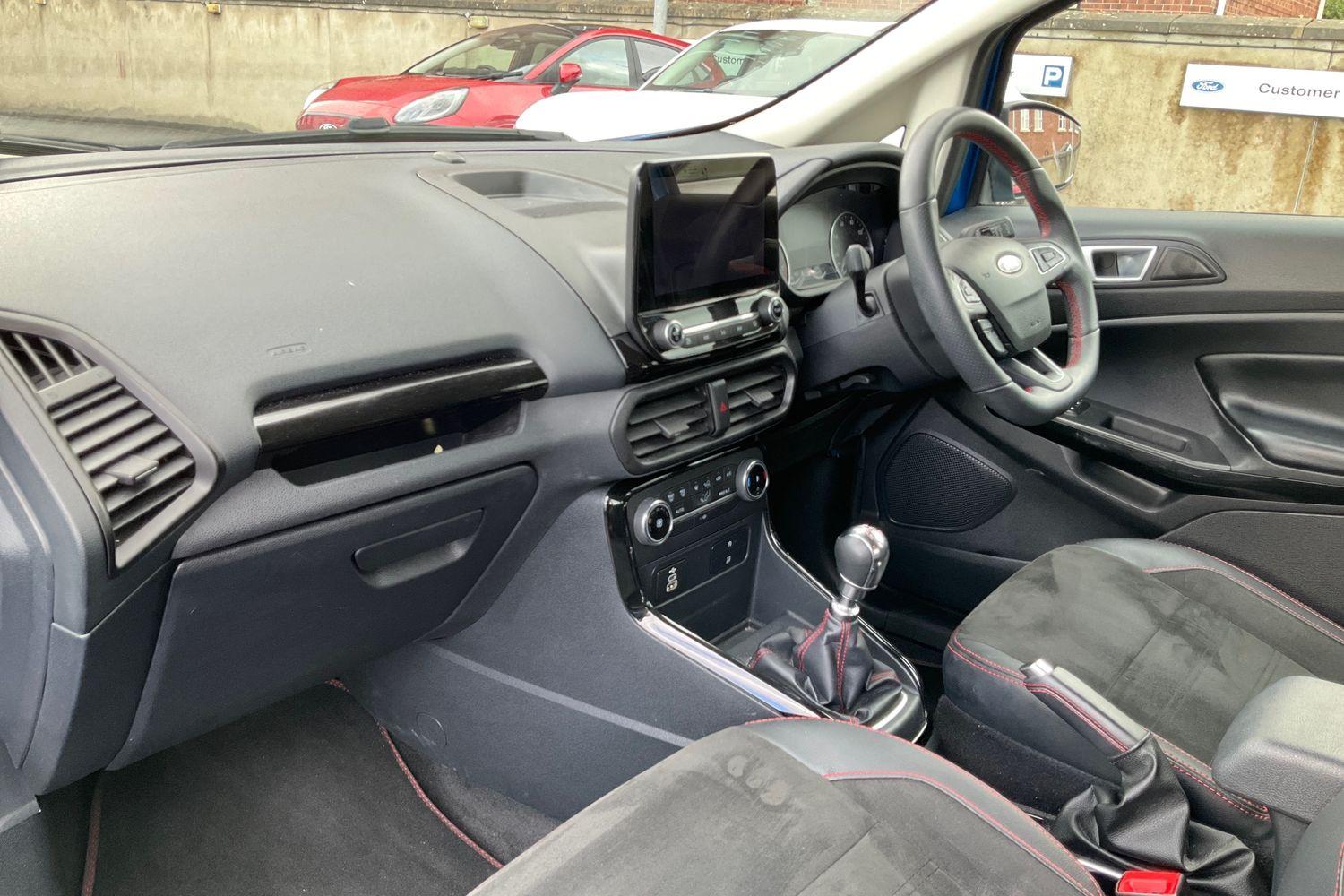 Ford ECOSPORT Photo 17