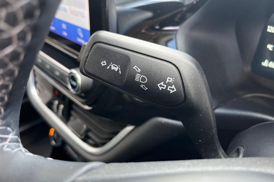 Ford Fiesta Photo autoimg-91028fd48be624f0140ddaa7b633109b722559f3.jpg
